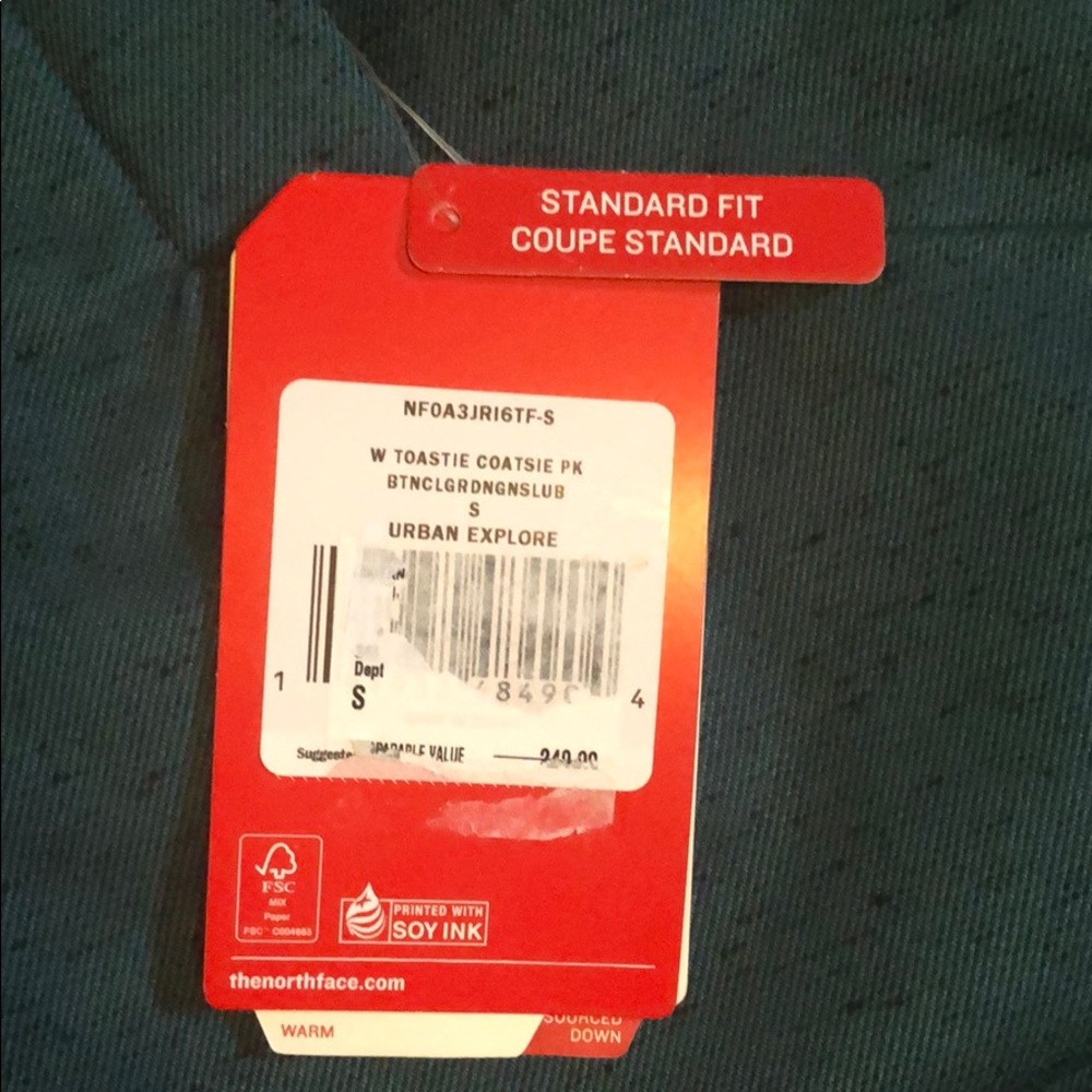 The North Face winter coat - Picture 7 of 8